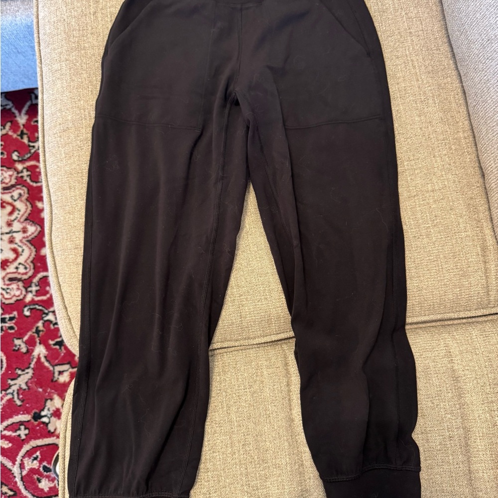Lululemon joggers size 2